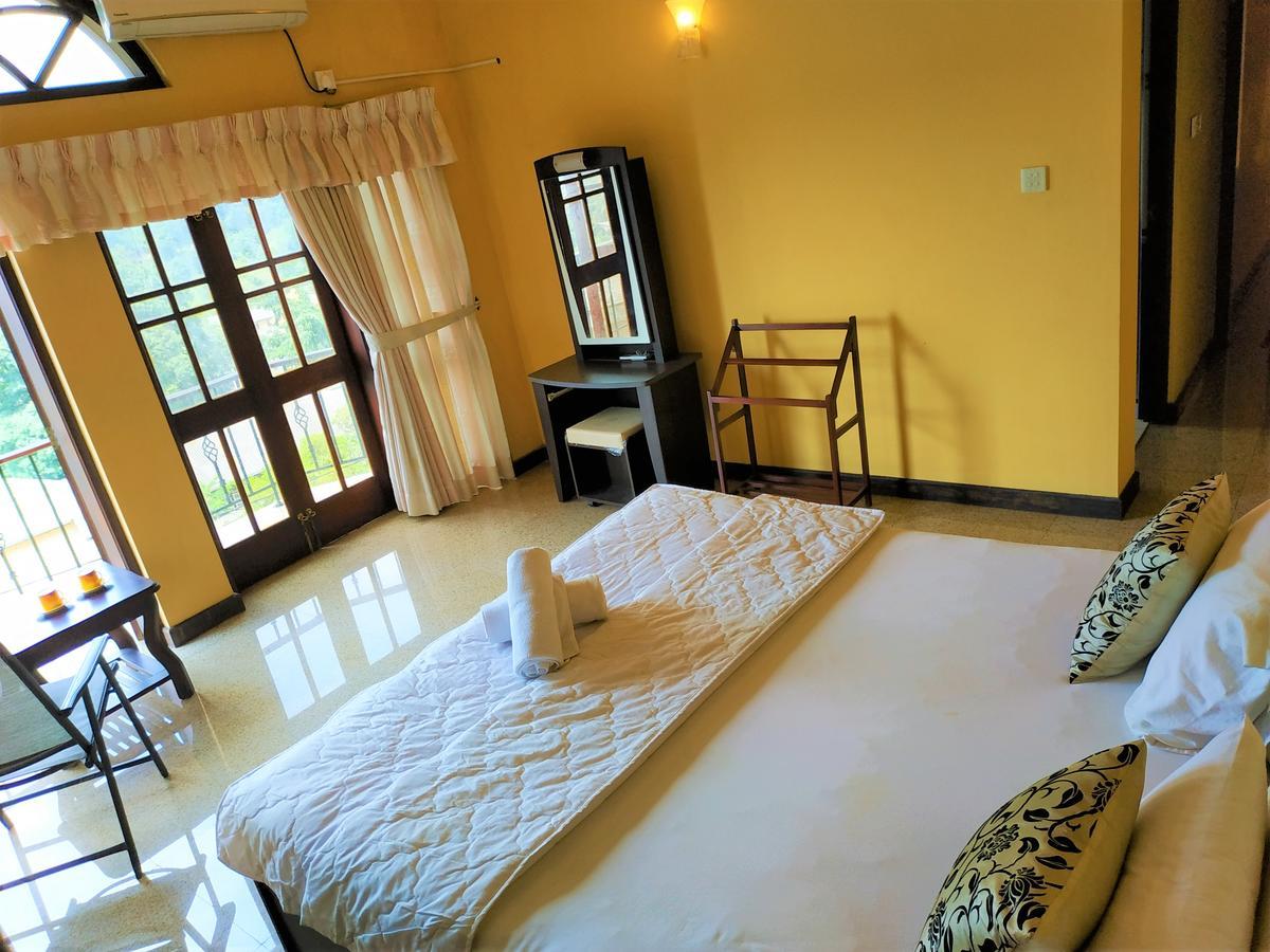 Breeze Villa Kandy Exterior foto